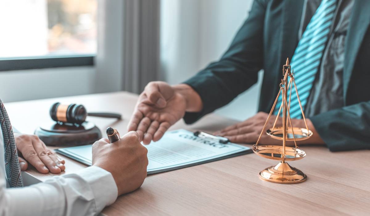 Fui demitido, e agora? Entenda seus direitos e próximos passos